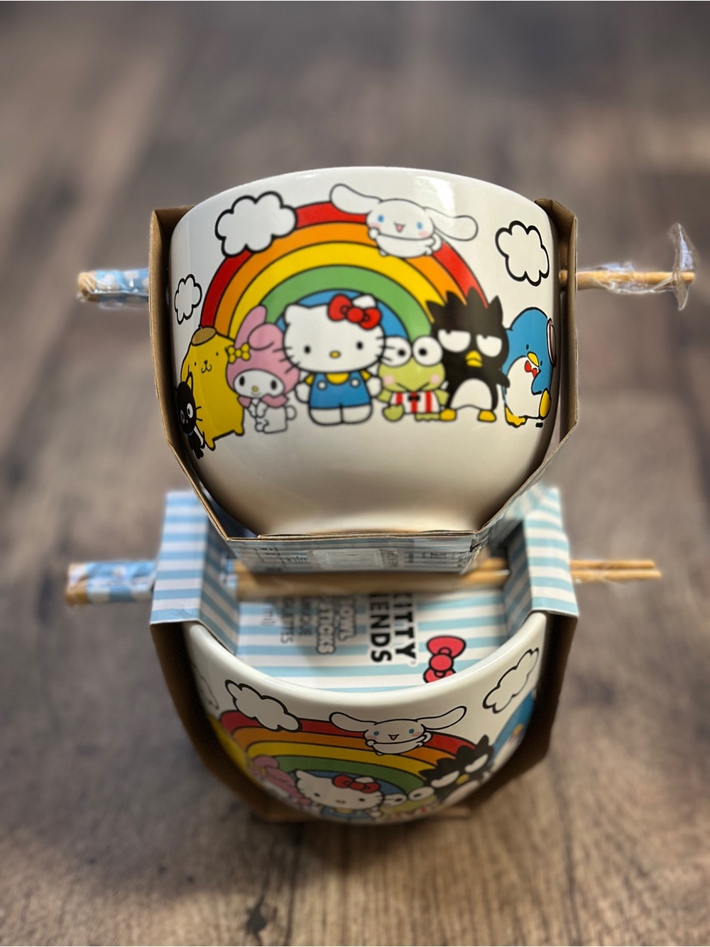 Hello Kitty and Friends Ceramic Ramen 2 Bowls and Matching Chopsticks Rainbow